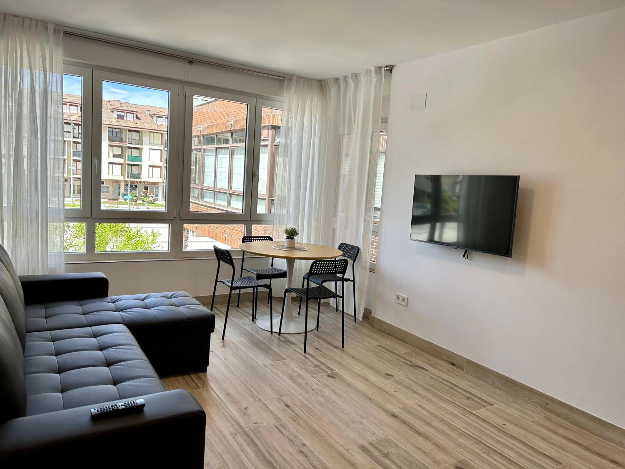 Apartamento Plaza De La Villa Playa Trengandin โนฮา ภายนอก รูปภาพ
